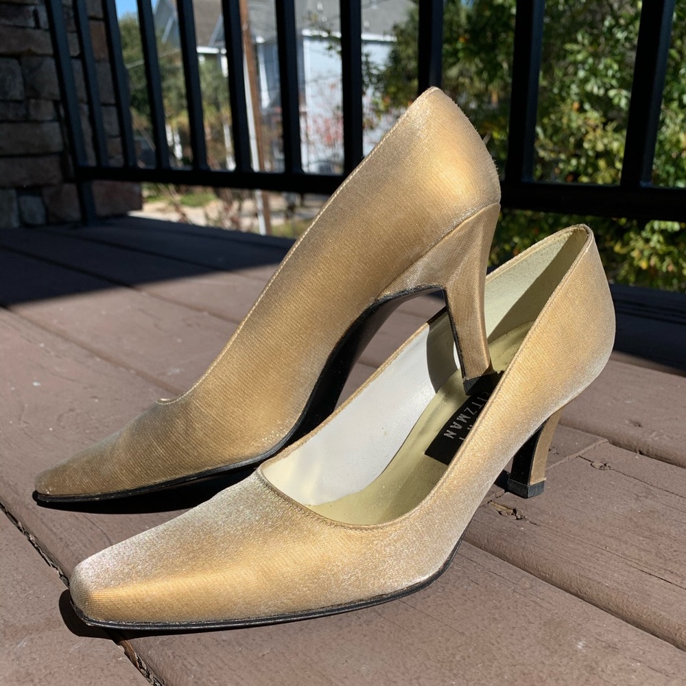 STUART WEITZMAN “Raquel” Gold Matte Lamè Heels